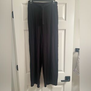 Women’s wide black palazzo pants, open leg, boho. Excellent condition.
